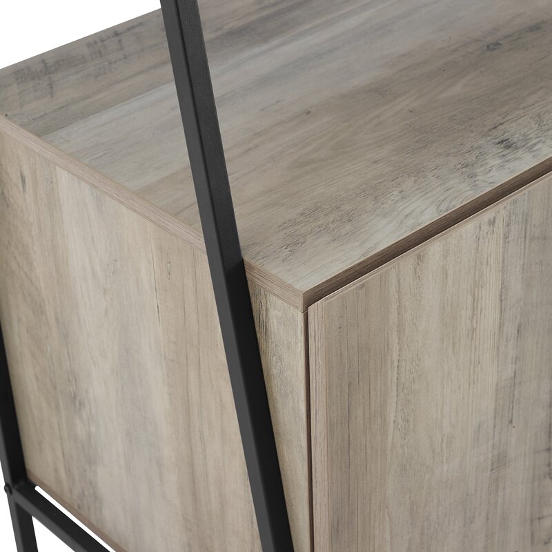 noi-that-su-dung-ke-thang-de-sach-ke-thang-de-do-ladder-bookcase-desk